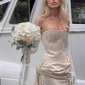 WEDDING BOUQUET W11