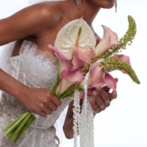 WEDDING BOUQUET W75