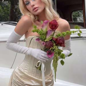 WEDDING BOUQUET W52