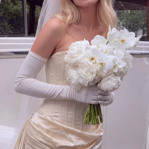 WEDDING BOUQUET W44