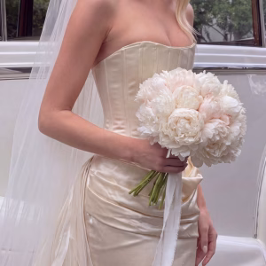WEDDING BOUQUET W39